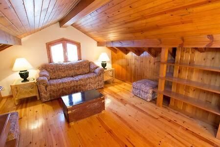 Casa Amb Jardi Alp Apartment Bagian luar foto